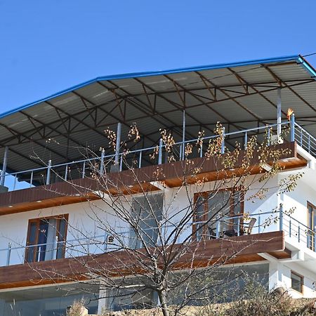 Himalayan Hill Top Resort Канатал Екстериор снимка